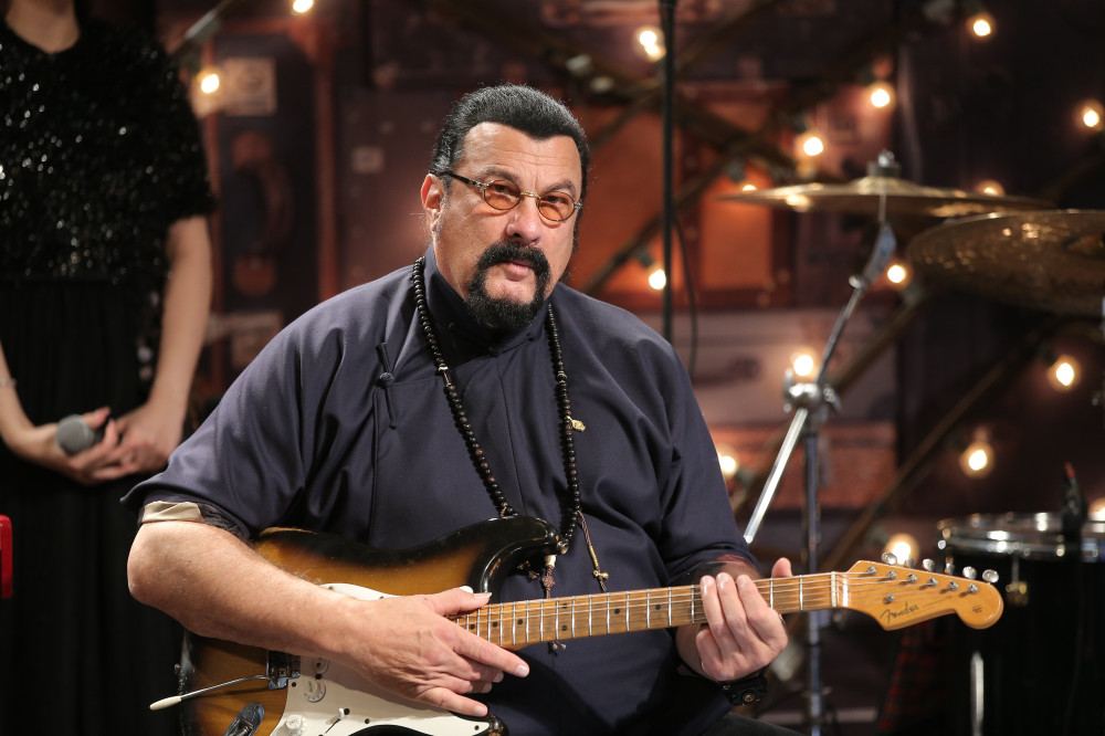 Стивен Сигал