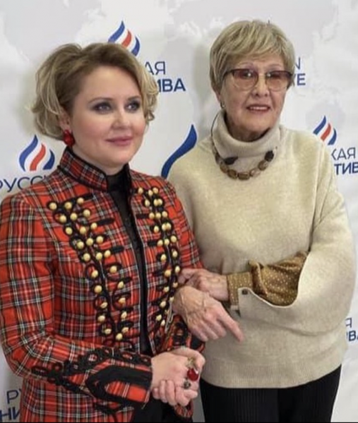 Юлия Серебрянская и Наталья Владимировна Бурмейстер-Чайковская
