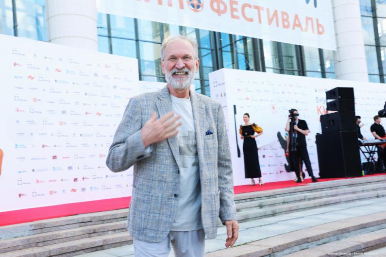Фёдор Добронравов